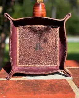 Valet trey by Kw Leatherworks, handmade leather goods detail photo 8