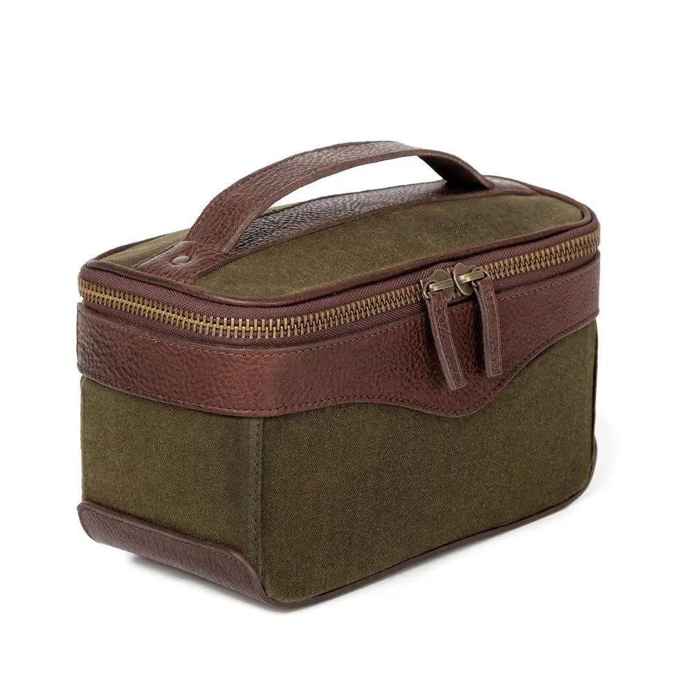 White Wing Waxed Canvas Hunting Shell Bag by Mission Mercantile Leather Goods, handmade leather goods detail photo 11