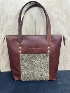 Zippered Purse by Kw Leatherworks, handmade leather goods detail photo 19