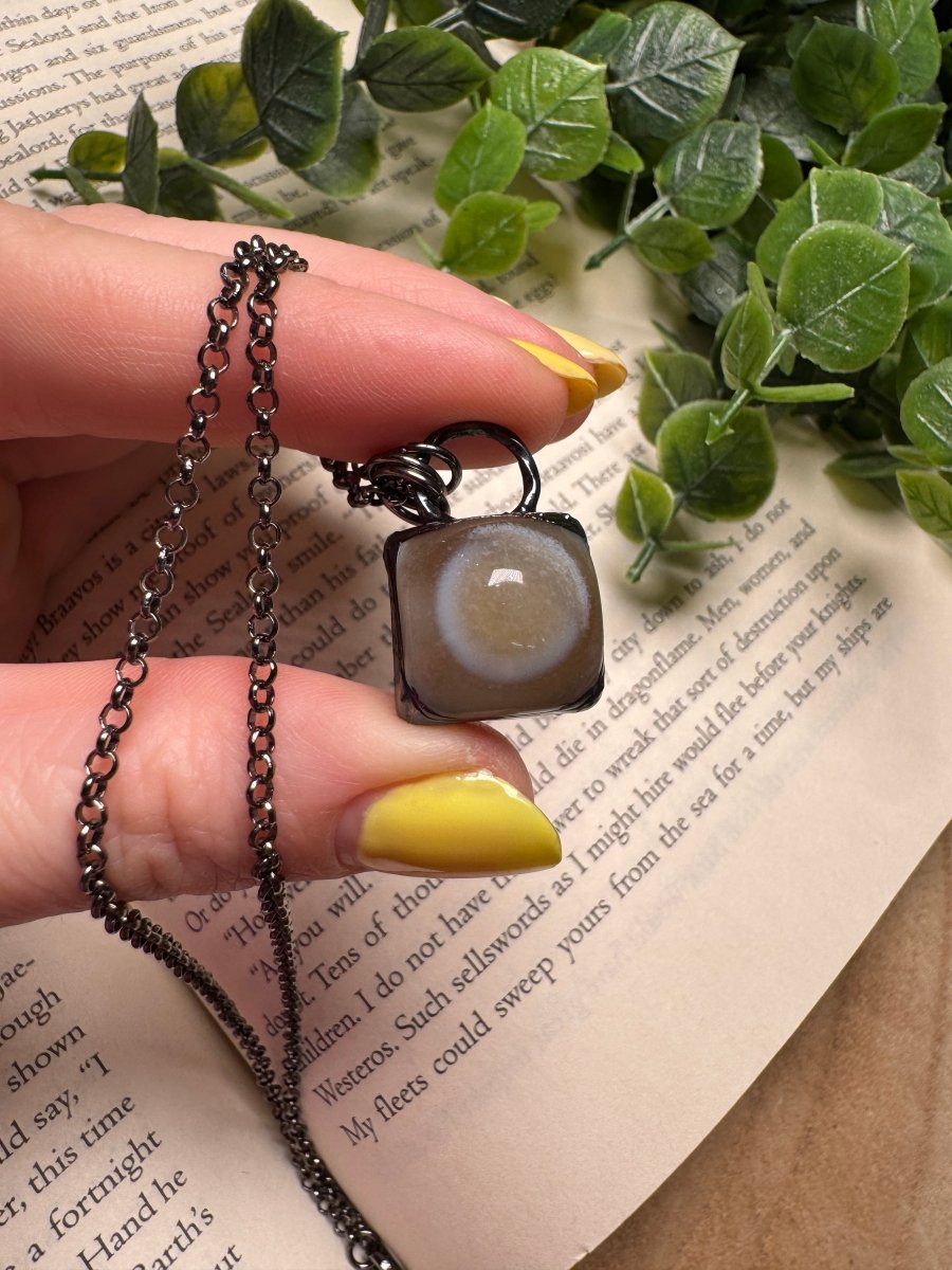 Agate Necklace by Copper Ashes