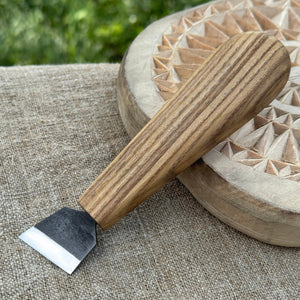 Chip Carving Knife, 3 cm (1.2 inches) by Sharky Forged Steel Tools