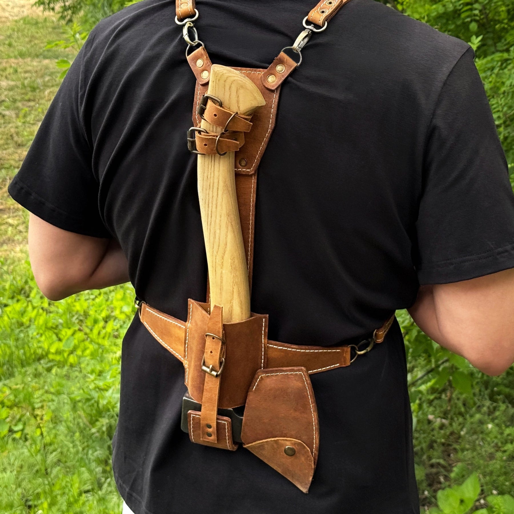 Chopping Axe with Leather Back Carry Pouch, 1.05 kg (2.2 lb) by Sharky Forged Steel Tools