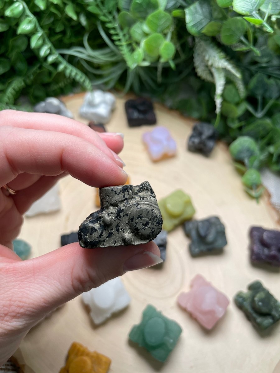 Crystal Tank detail view by Copper Ashes