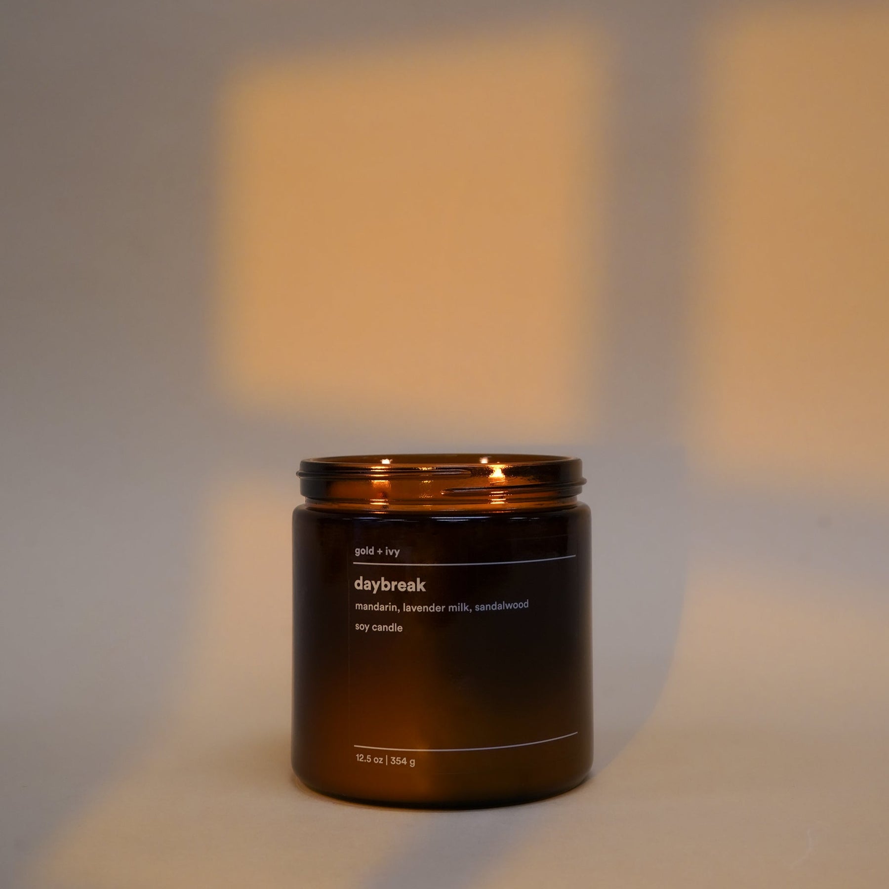 Daybreak by gold + ivy, scented candle detail photo 6