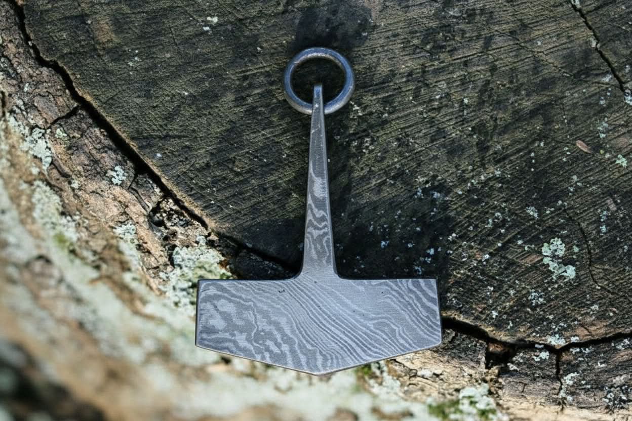 DE-0015 Custom Handmade Damascus steel Viking pendant /Thor Hammer Pendant/Jewellery by JW SteelCrafts, handmade jewelry detail photo 3