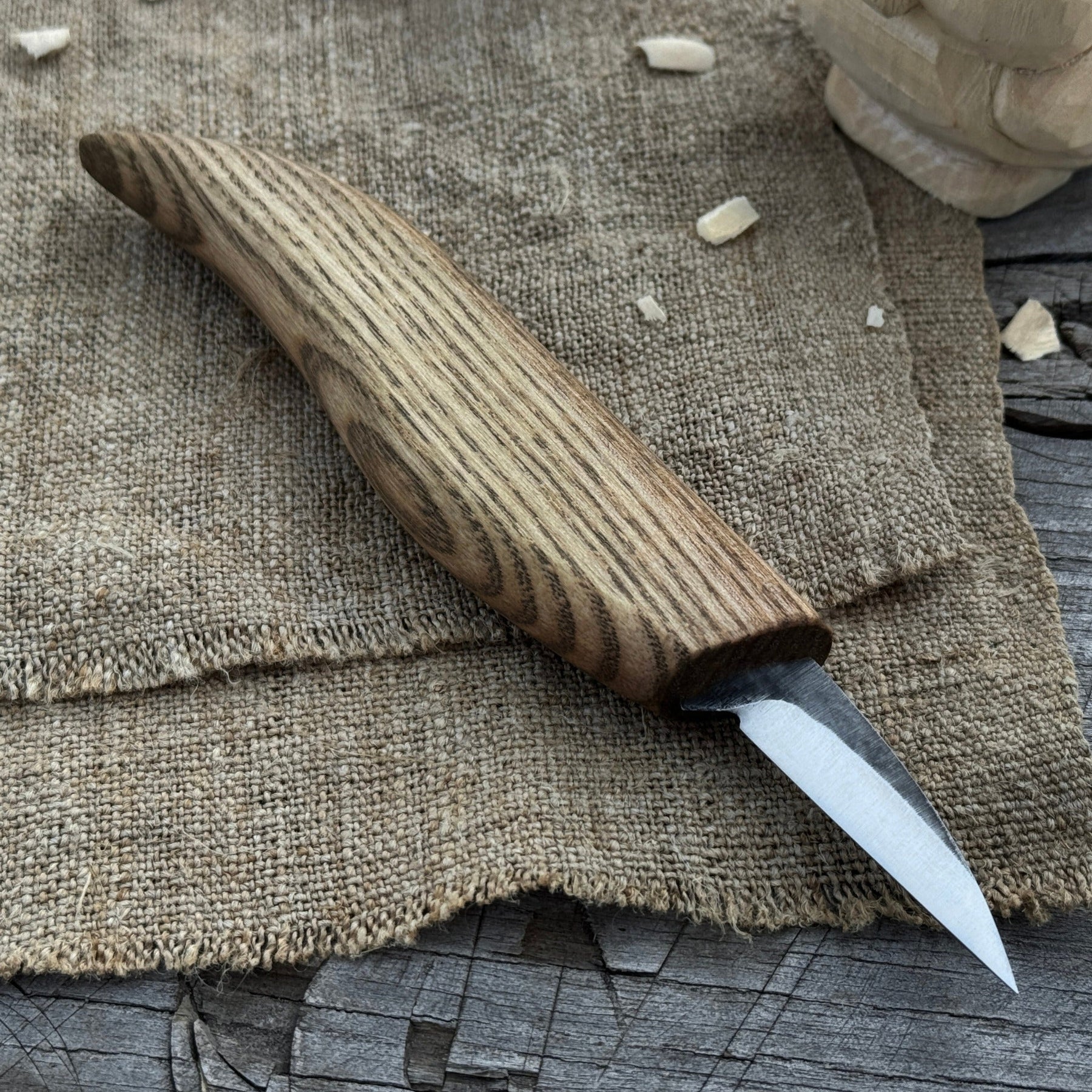 Detail Knife for Wood Carving, 4 cm (1.57 inches) by Sharky Forged Steel Tools