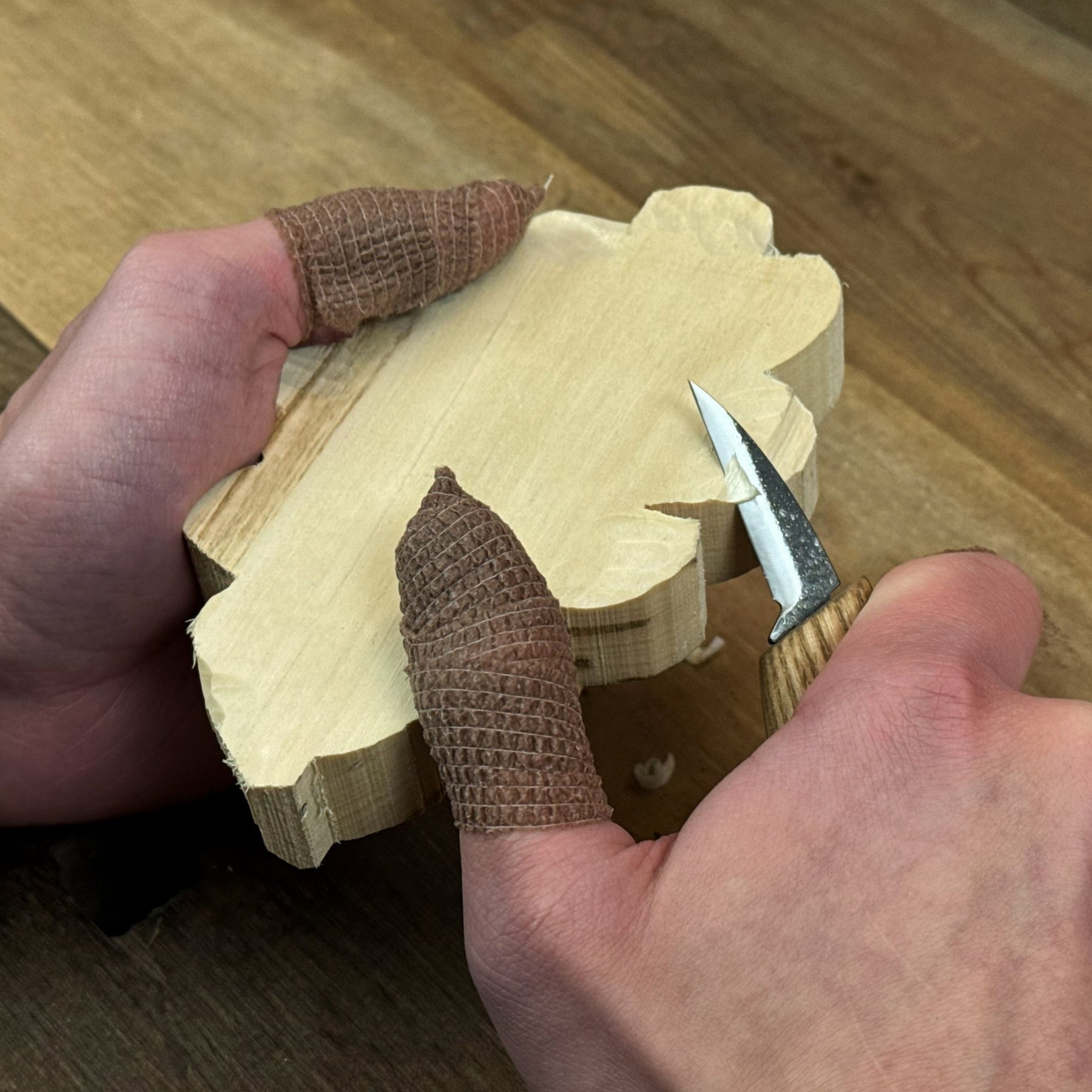 DIY Oak Leaf Carving and Painting Kit detail view by Sharky Forged Steel Tools