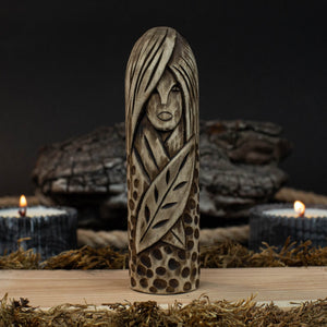 Eir Wooden Figurine – 14 cm (5.7 inch) Hand-Carved Norse Goddess of Healing by Sharky Forged Steel Tools