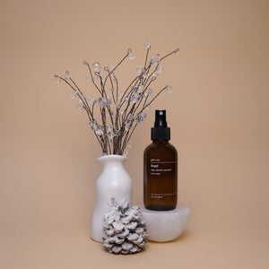Frost room + linen spray by gold + ivy, room spray detail photo 2