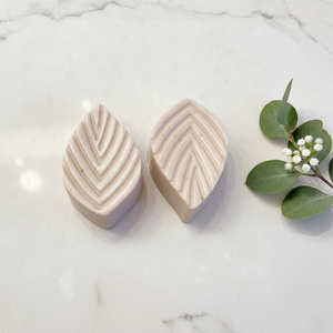 Handcrafted Soaps by SynEb French Green Clay Facial Bar - The Clay Collection by Handcrafted Soaps by Syn Eb, natural skincare detail photo 9