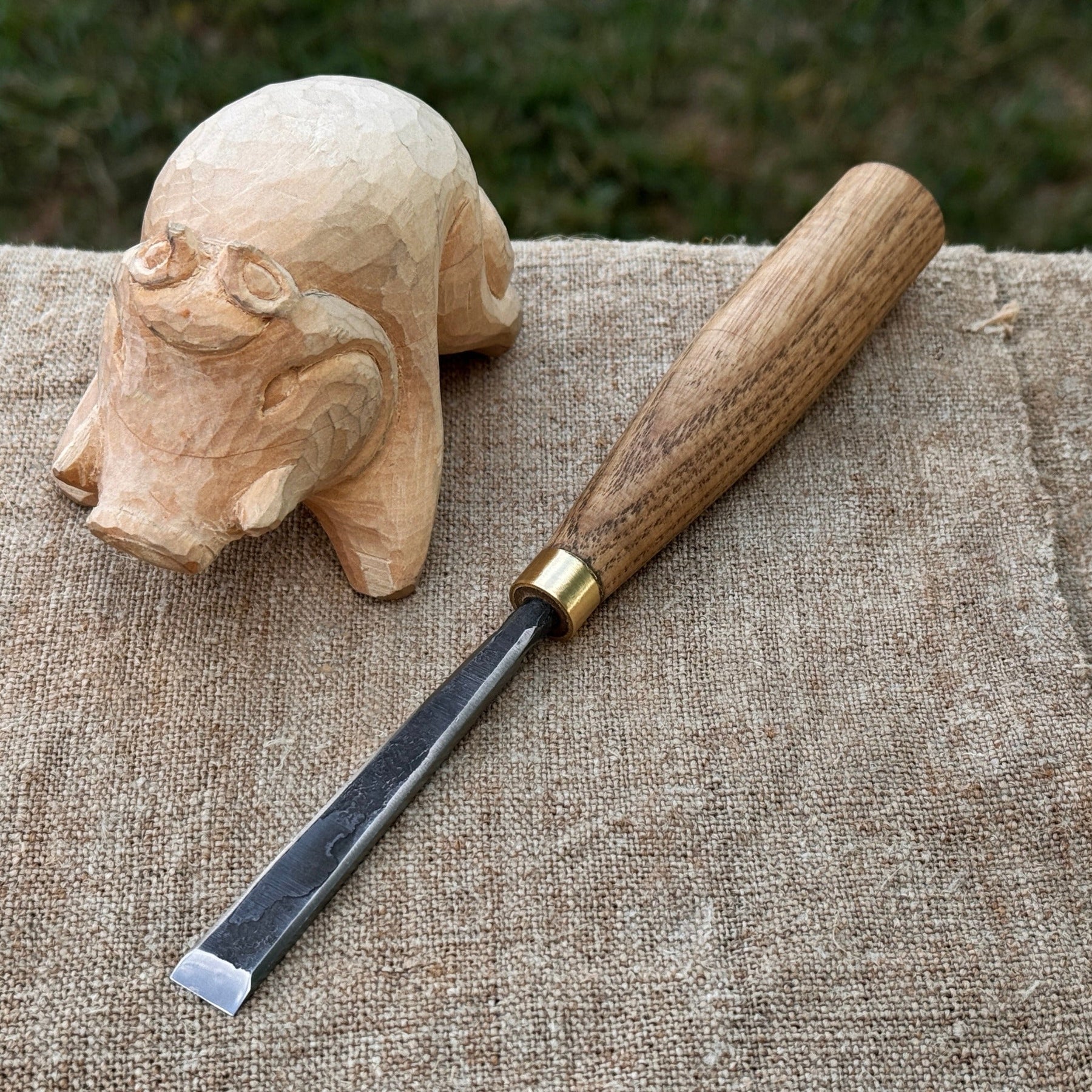 Fine Detail Carving Chisel – 10 mm (0.39 inches) Blade by Sharky Forged Steel Tools
