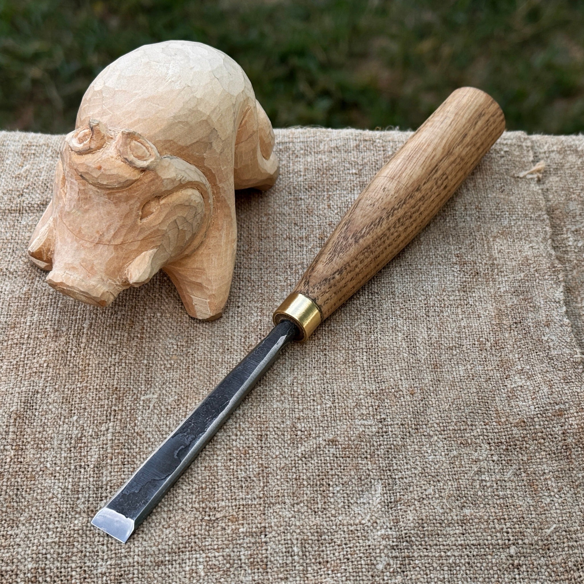 Fine Detail Carving Chisel – 10 mm (0.39 inches) Blade by Sharky Forged Steel Tools