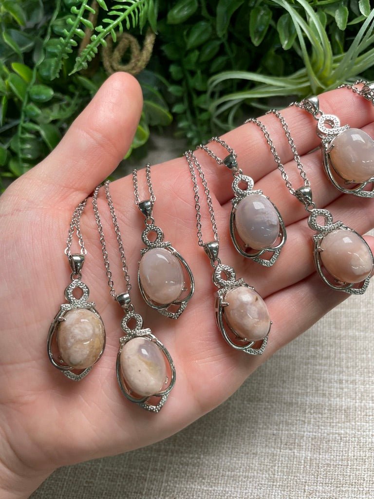 Flower Agate Necklace detail view by Copper Ashes