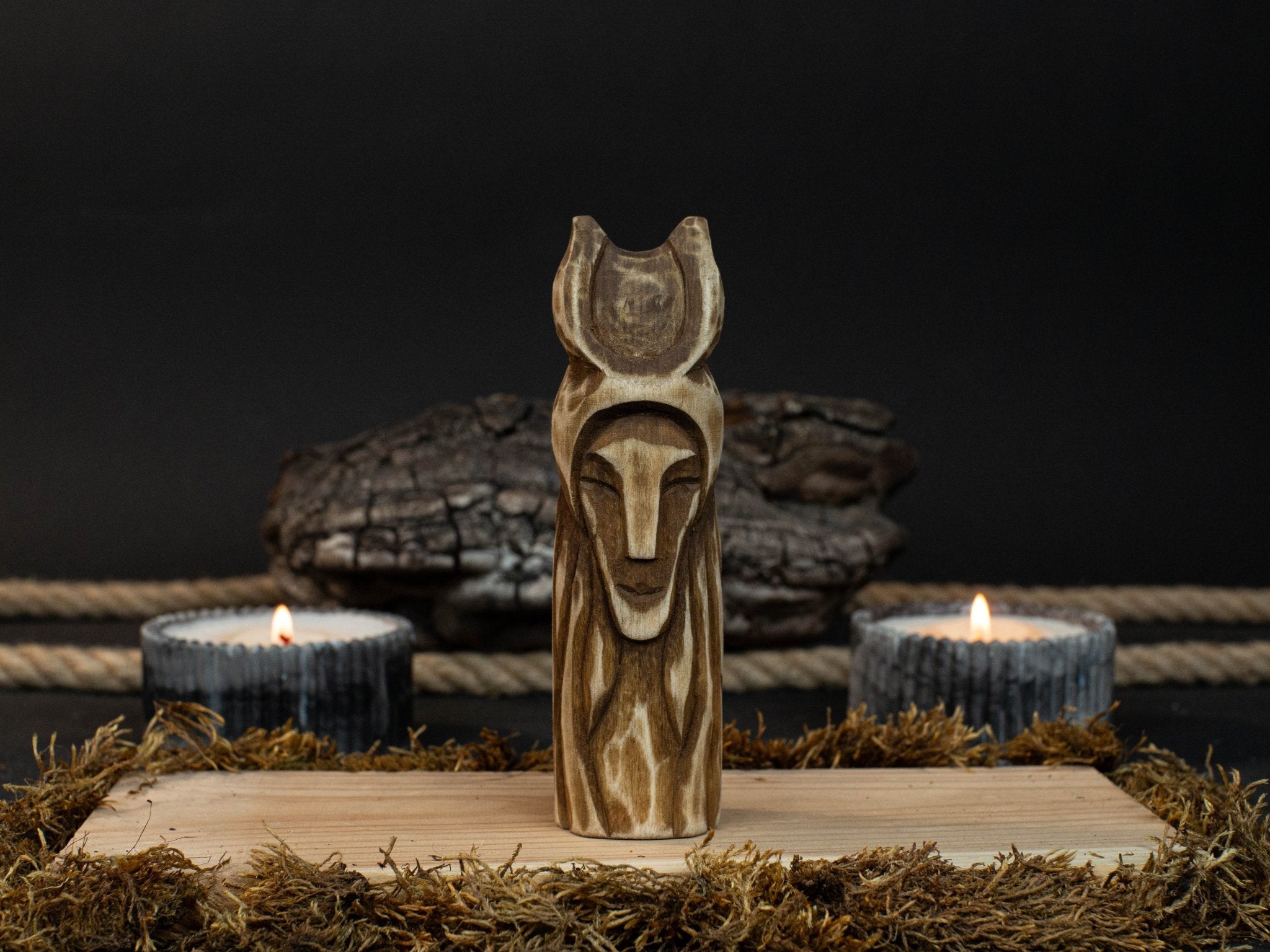 Hand-Carved Loki Figurine – 14 cm (5.7 inches) Wooden Norse God of Mischief Statue by Sharky Forged Steel Tools