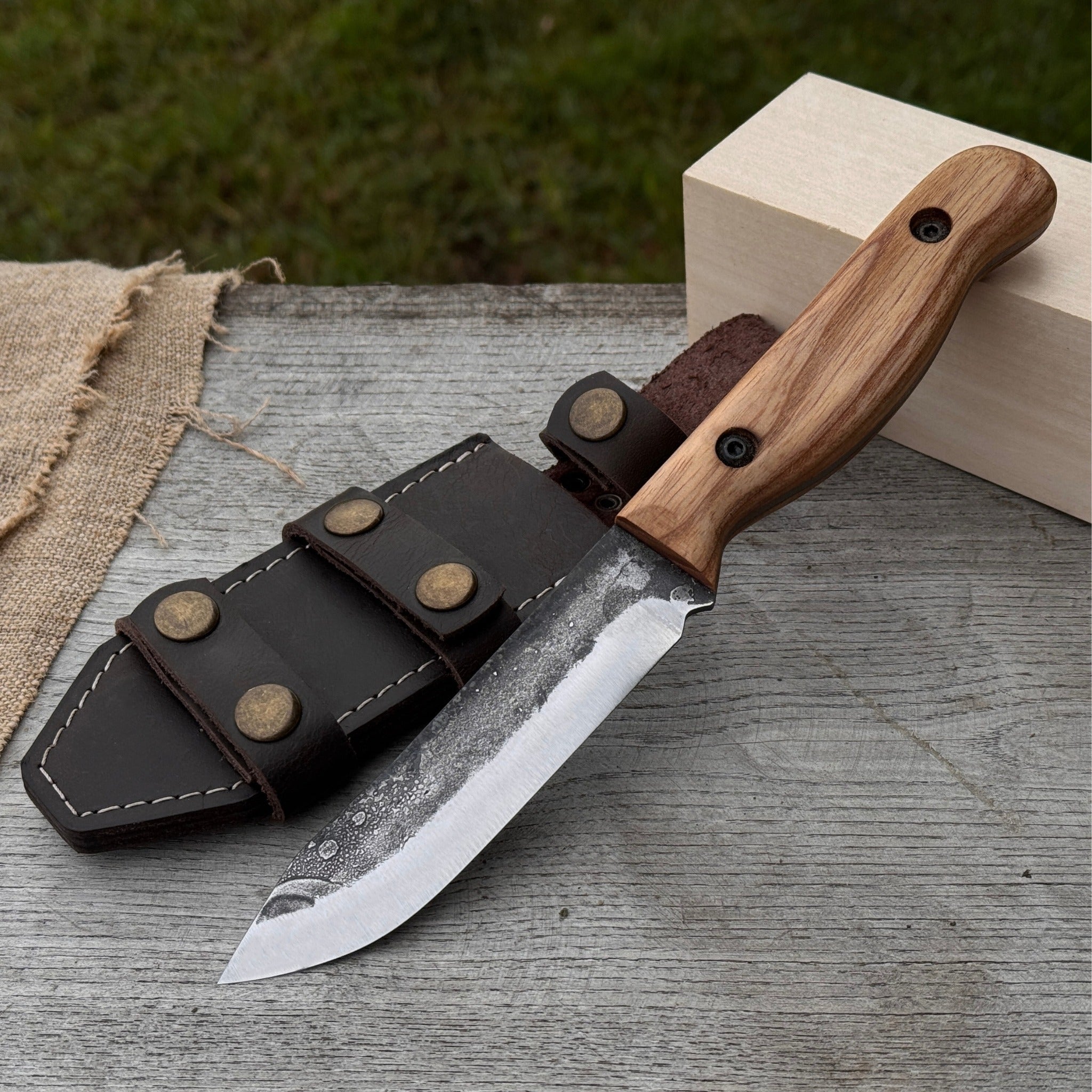 Hand-Forged Bushcraft Knife, 10 cm (3.9 in) Blade with Leather Sheath by Sharky Forged Steel Tools
