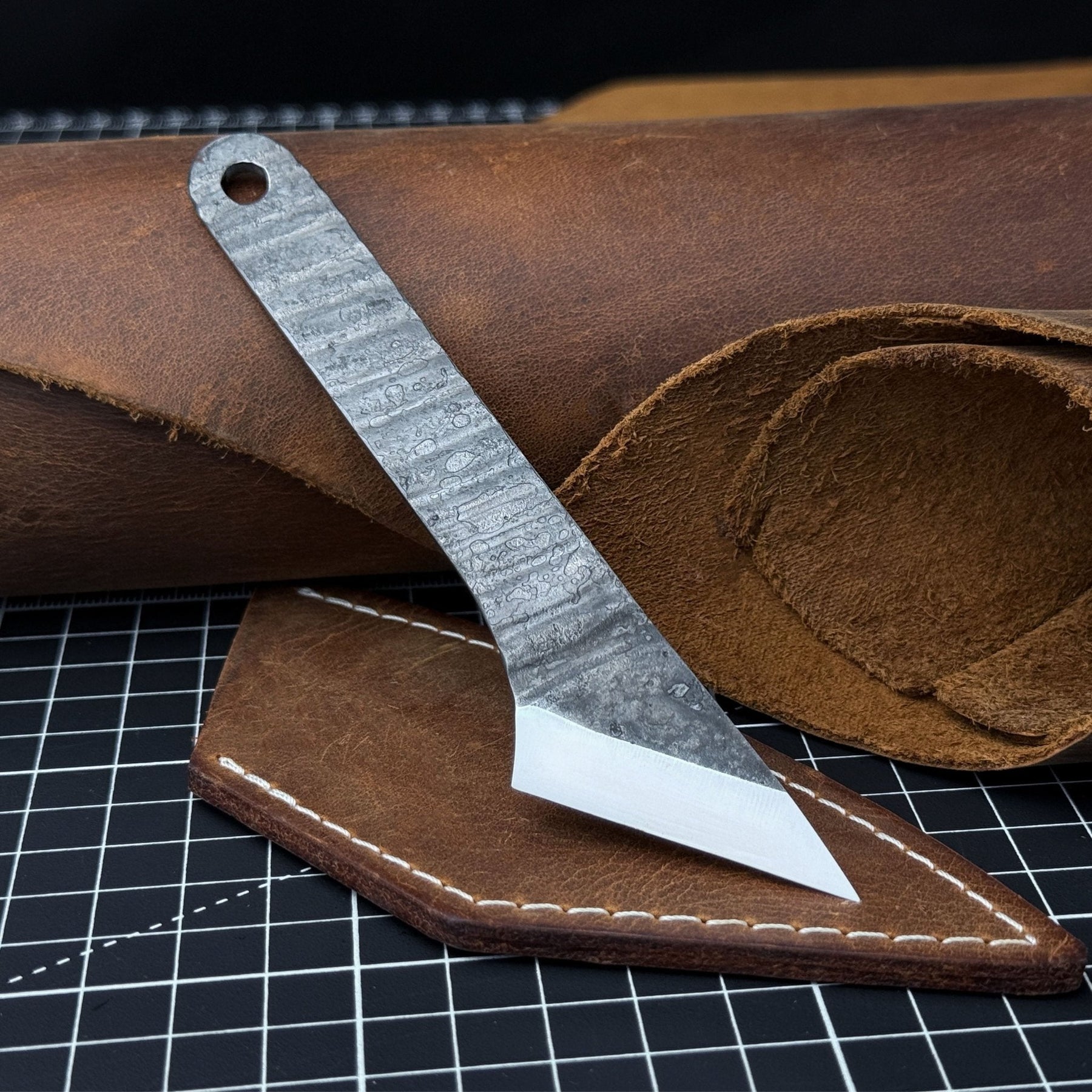 Hand-Forged Kiridashi Knife, 14 cm (5.51 inches) with Leather Sheath by Sharky Forged Steel Tools