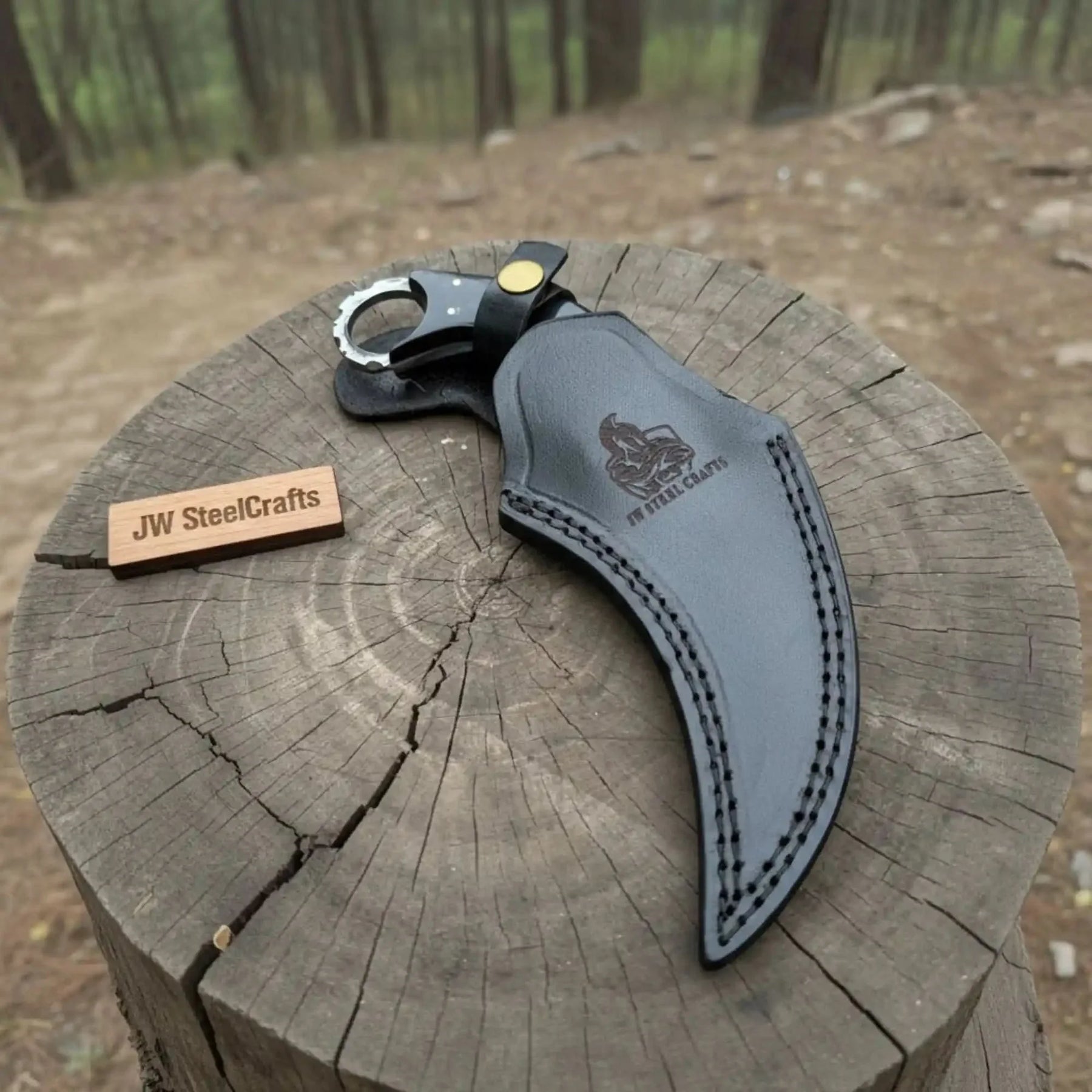 Handmade Damascus Karambit Knife with Horn Handle and Finger Ring detail view by JW SteelCrafts
