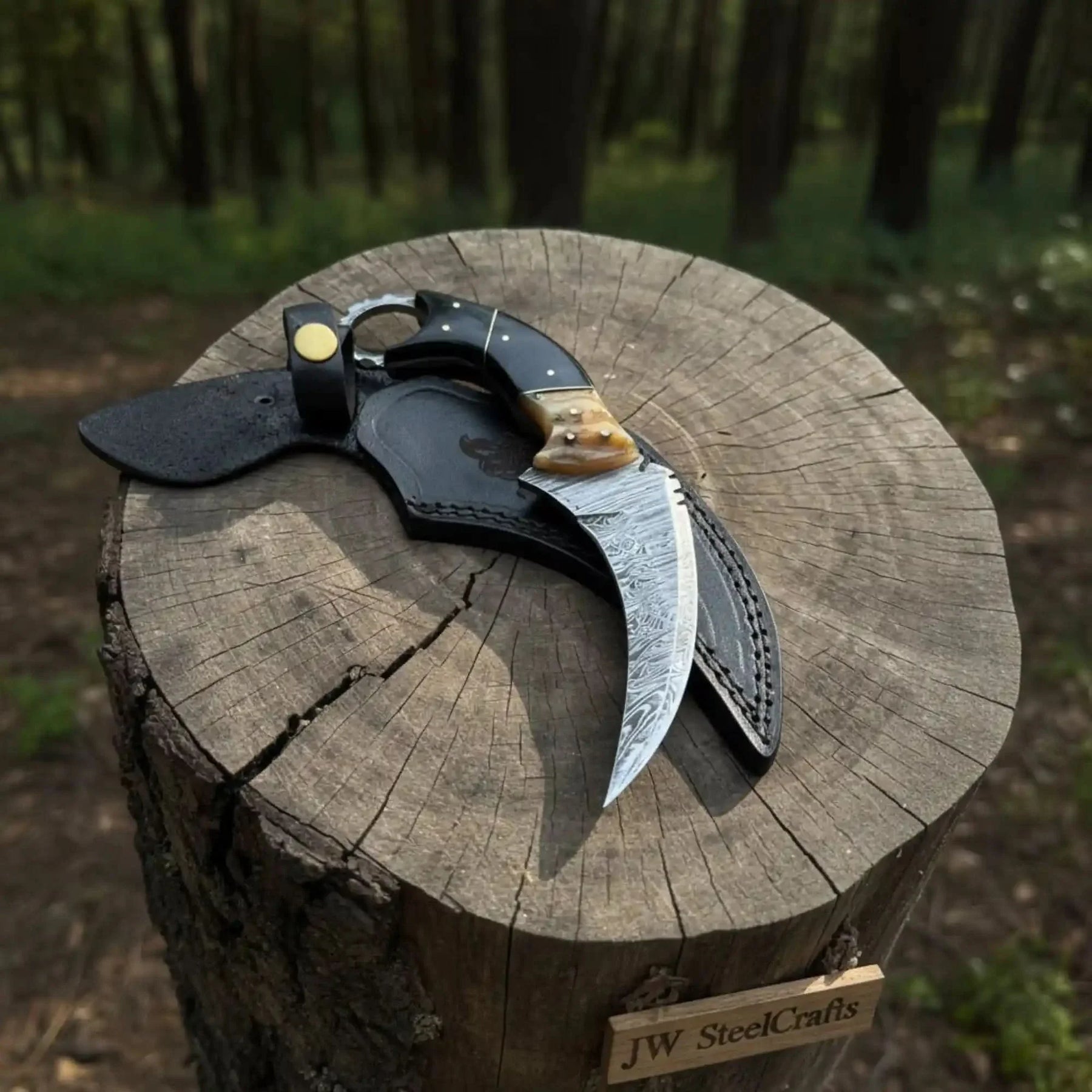 Handmade Damascus Karambit Knife with Horn Handle and Finger Ring detail view by JW SteelCrafts