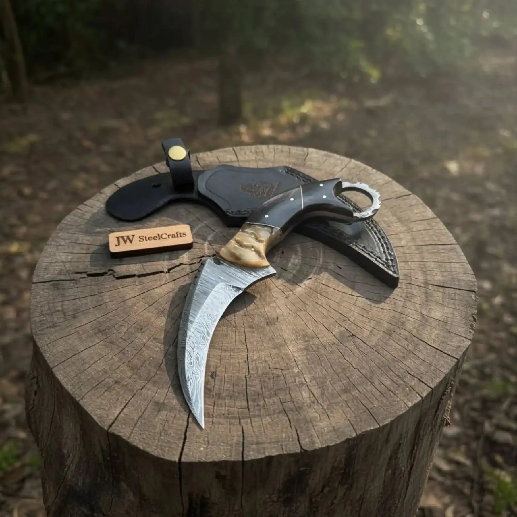 Handmade Damascus Karambit Knife with Horn Handle and Finger Ring detail view by JW SteelCrafts