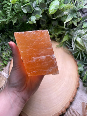 Honey Calcite Cube detail view by Copper Ashes