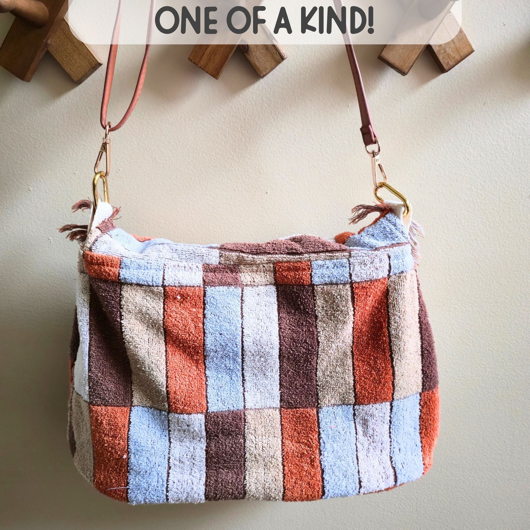 Upcycled Vintage Towel Crossbody Bag, Retro Messenger Bag, Adjustable Strap