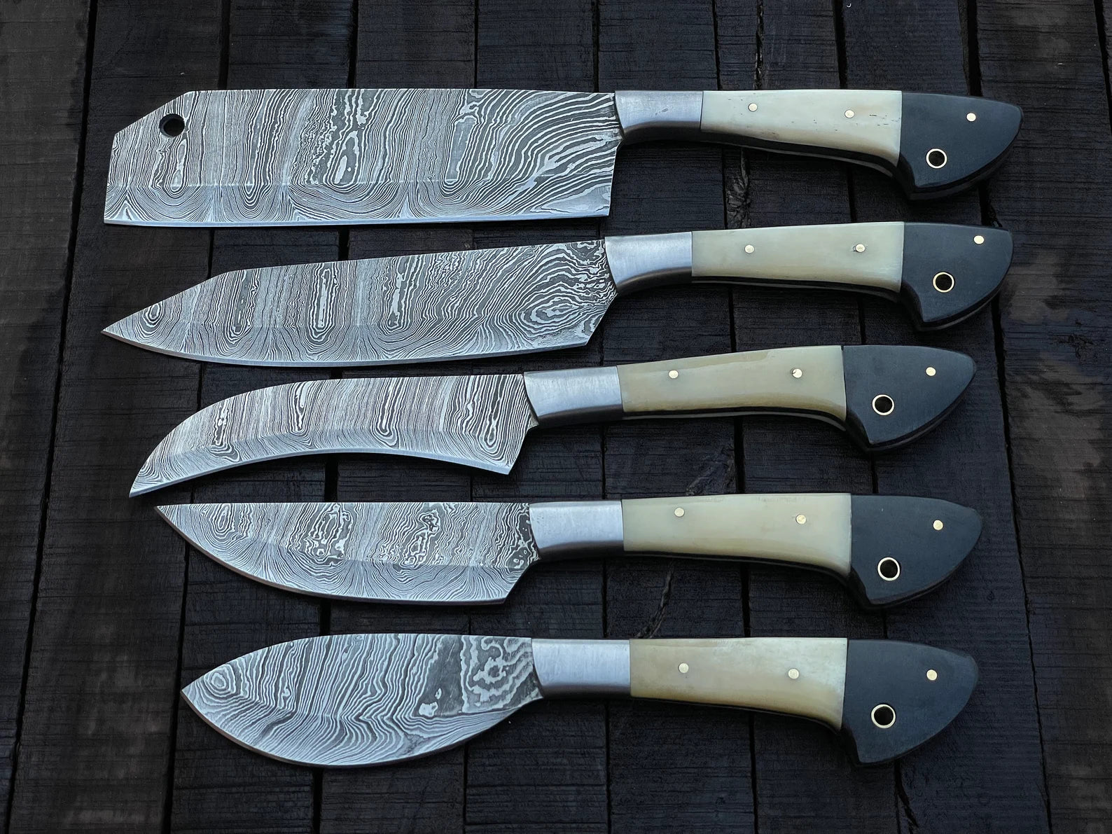 Damascus Chef Knife Set | 5-Piece | Twist Pattern | Camel Bone, Buffalo Horn & Steel Bolster
