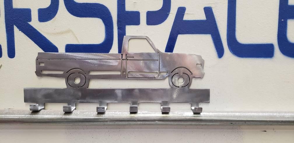 Ford Square Body Truck Keychain Rack – Steel Wall Mounted Classic Pickup Organizer
