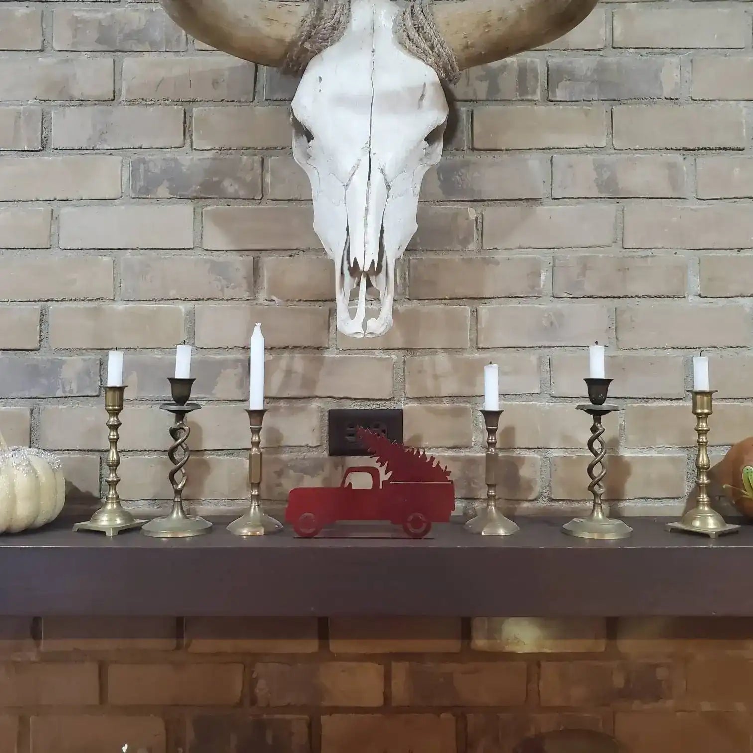 Red Christmas Truck Freestanding Mantle Decor – Vintage Holiday Metal Art Display