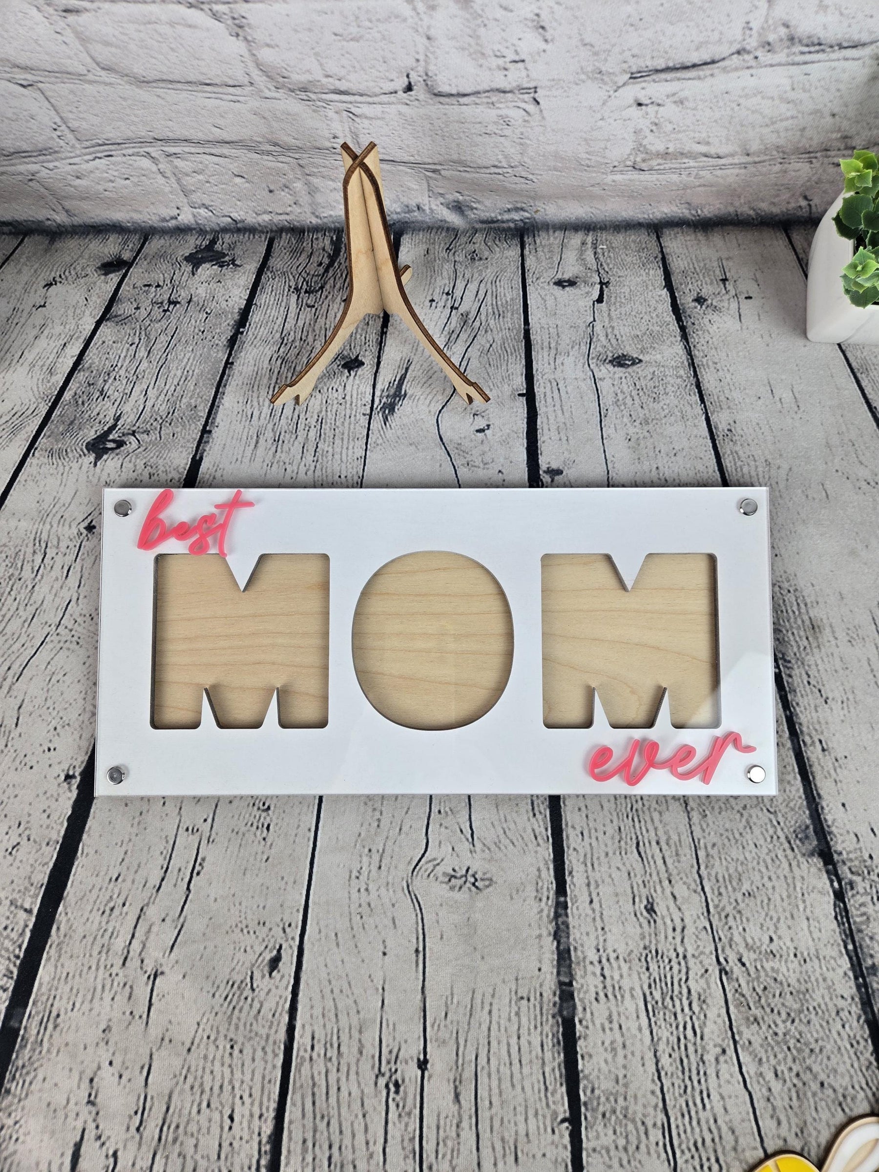 Mom Picture Frame detail view by EverLee Creations
