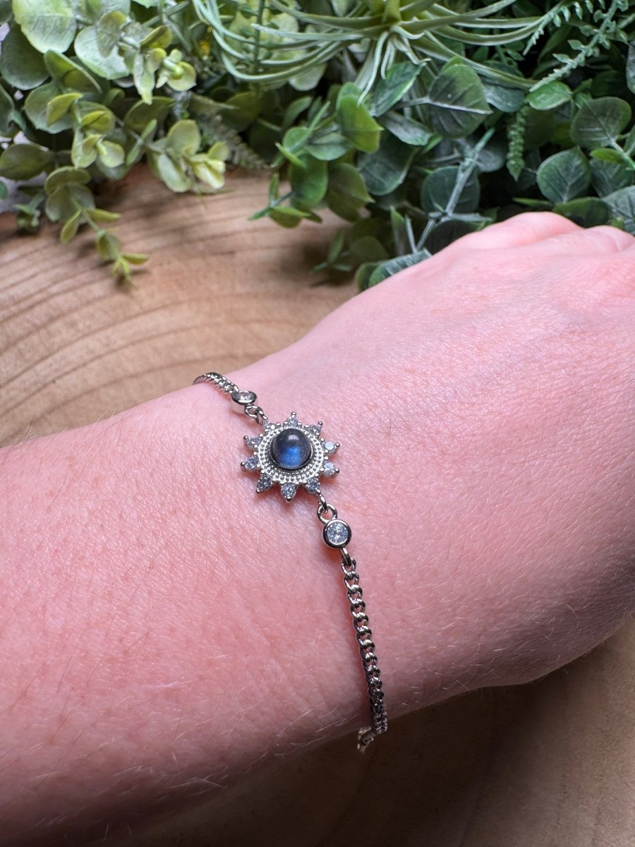 Labradorite Sun Bracelet detail view by Copper Ashes