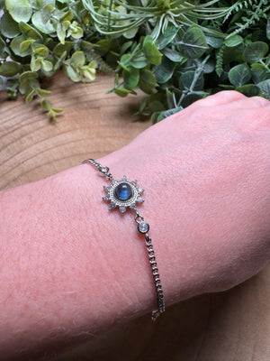 Labradorite Sun Bracelet detail view by Copper Ashes