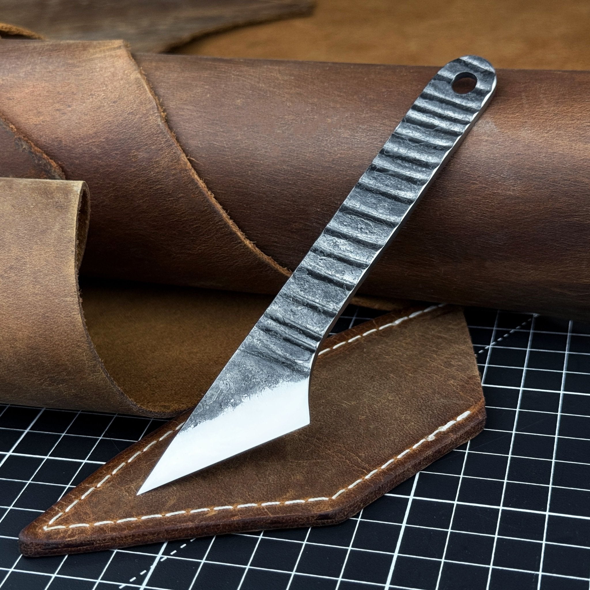 Marking Knife Kiridashi with leather sheath, 4 cm (1.57 inches) by Sharky Forged Steel Tools