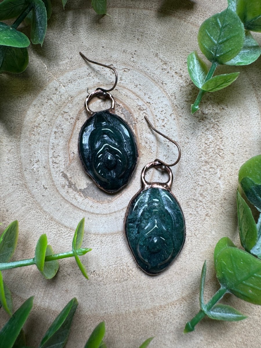 Moss Agate Yoni Earrings by Copper Ashes