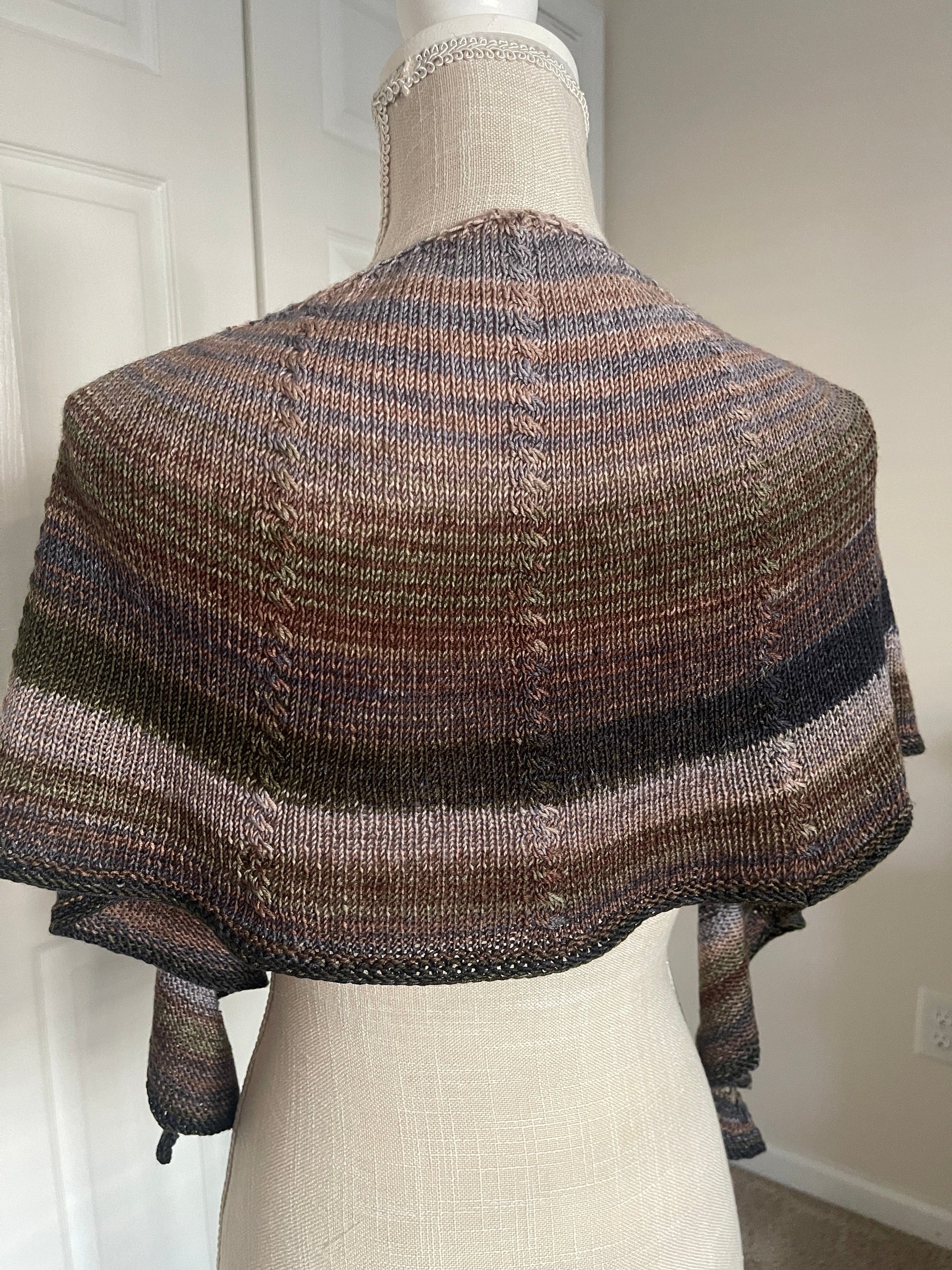 Canyon Ridge Crescent Shawl Pattern Digital pattern detail view 4 by Mountaintop Yarn