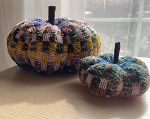 Checkerboard Knit Pumpkin Pattern Digital Pattern detail view 2 by Mountaintop Yarn