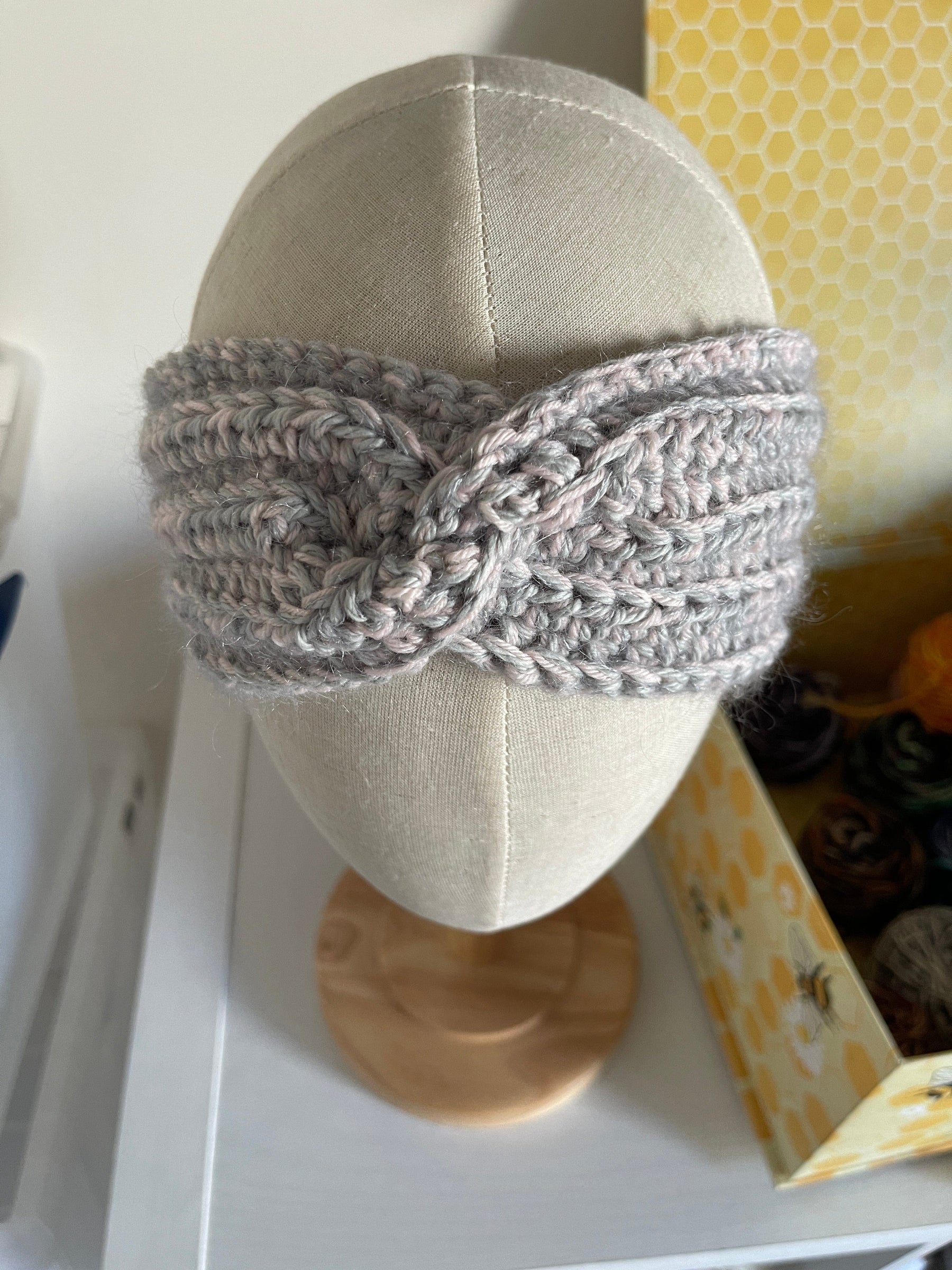 Ridge Twist Headband Pattern detail view 8 by Mountaintop Yarn