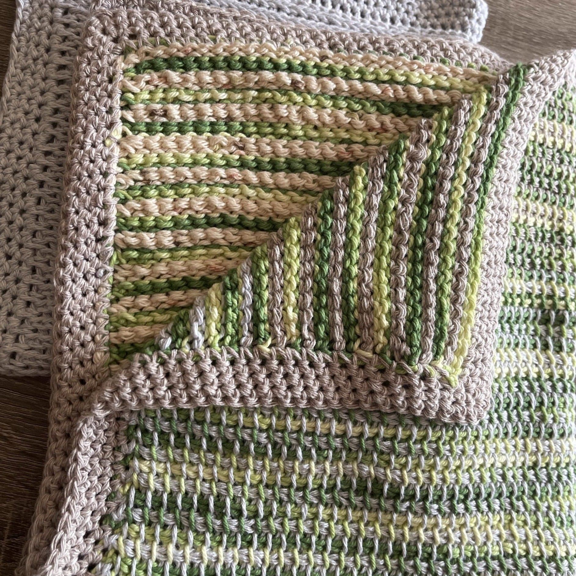 Tunisian Crochet Pet Blanket Pattern Digital Patterns by Mountaintop Yarn