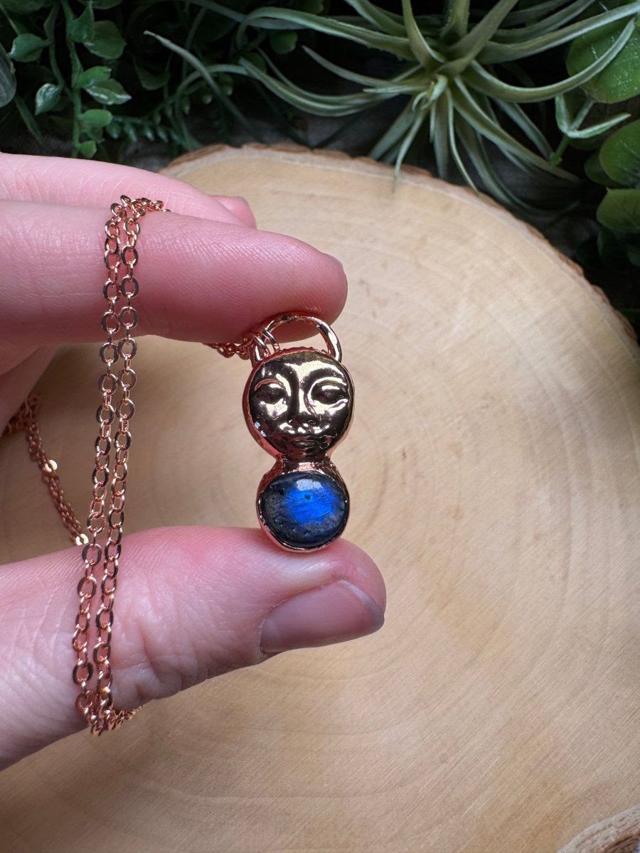 Nova- Labradorite Goddess Necklace by Copper Ashes