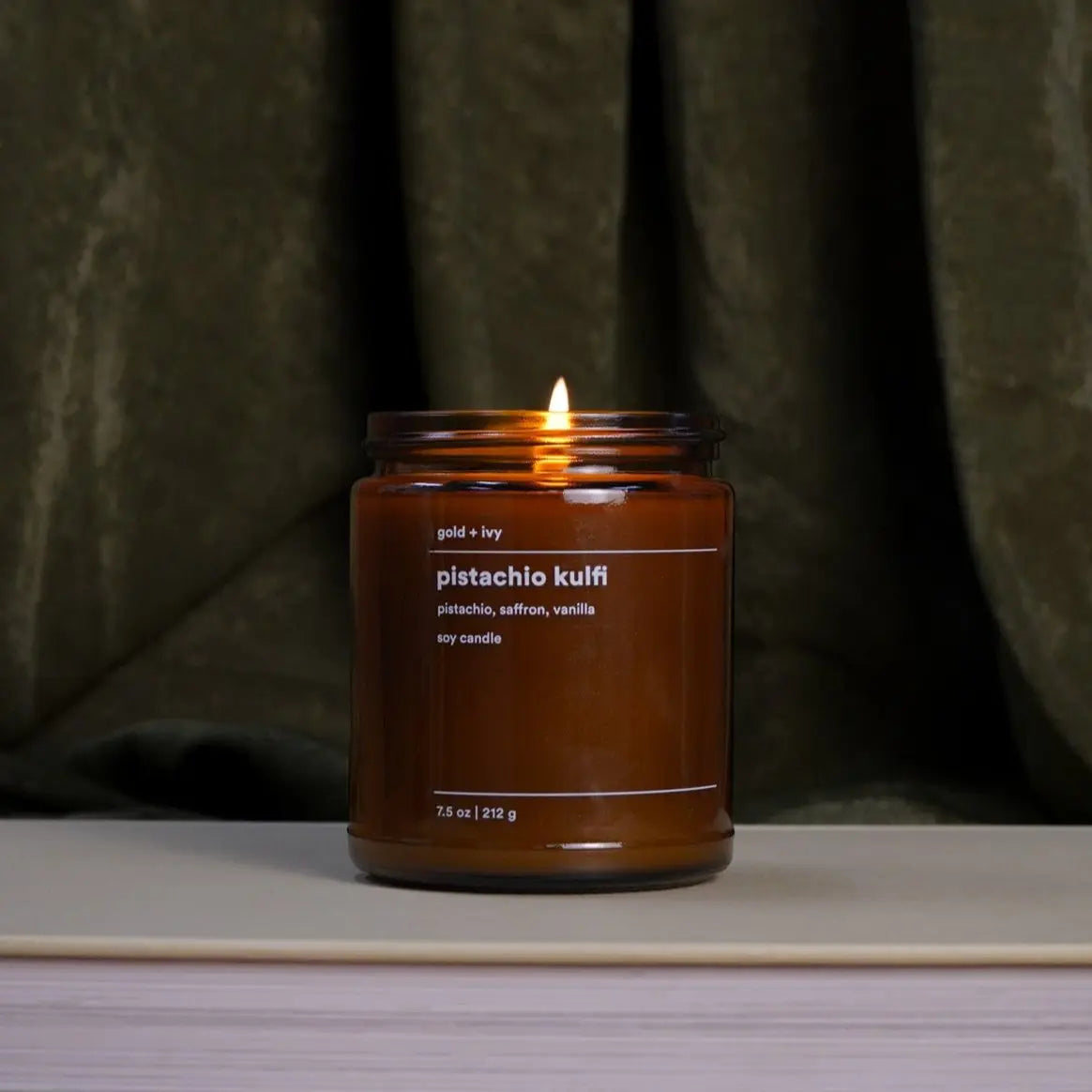 Pistachio kulfi by gold + ivy, scented candle detail photo 2