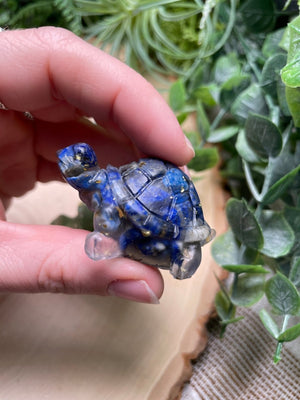 Resin Turtles with Crystal Chips detail view by Copper Ashes