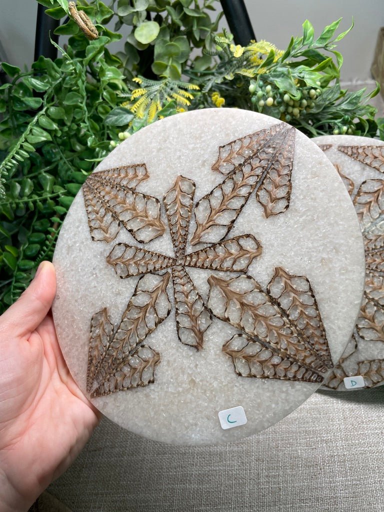 Shell Resin Decorative Plate C by Copper Ashes