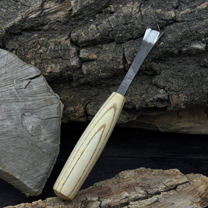 Small Fishtail Chisel – 15 mm / 20 mm (0.59 / 0.79 inches) detail view by Sharky Forged Steel Tools