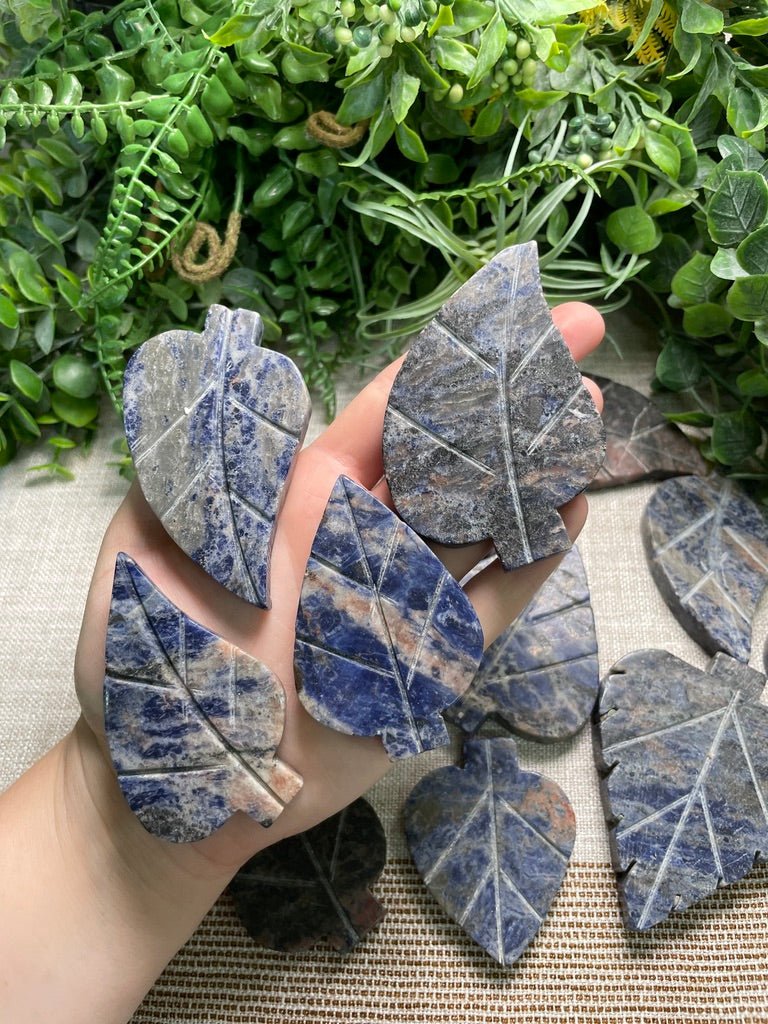 Sodalite Leaf detail view by Copper Ashes