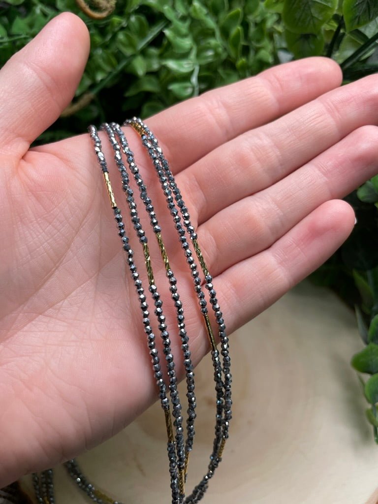Terahertz Choker Necklace detail view by Copper Ashes