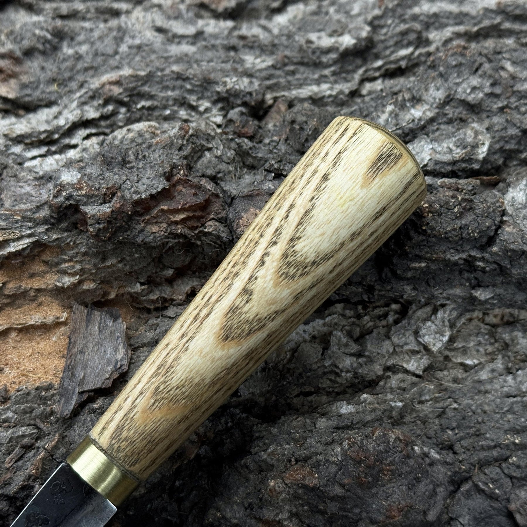 Whittling Sloyd Knife with Leather Sheath, 7.5 cm (2.95 inches) detail view by Sharky Forged Steel Tools